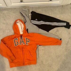 Boys lot of hoodies and zip ups. Size large.